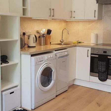 Luxury One Bed Apartment Next To Hyde Park 런던 외부 사진